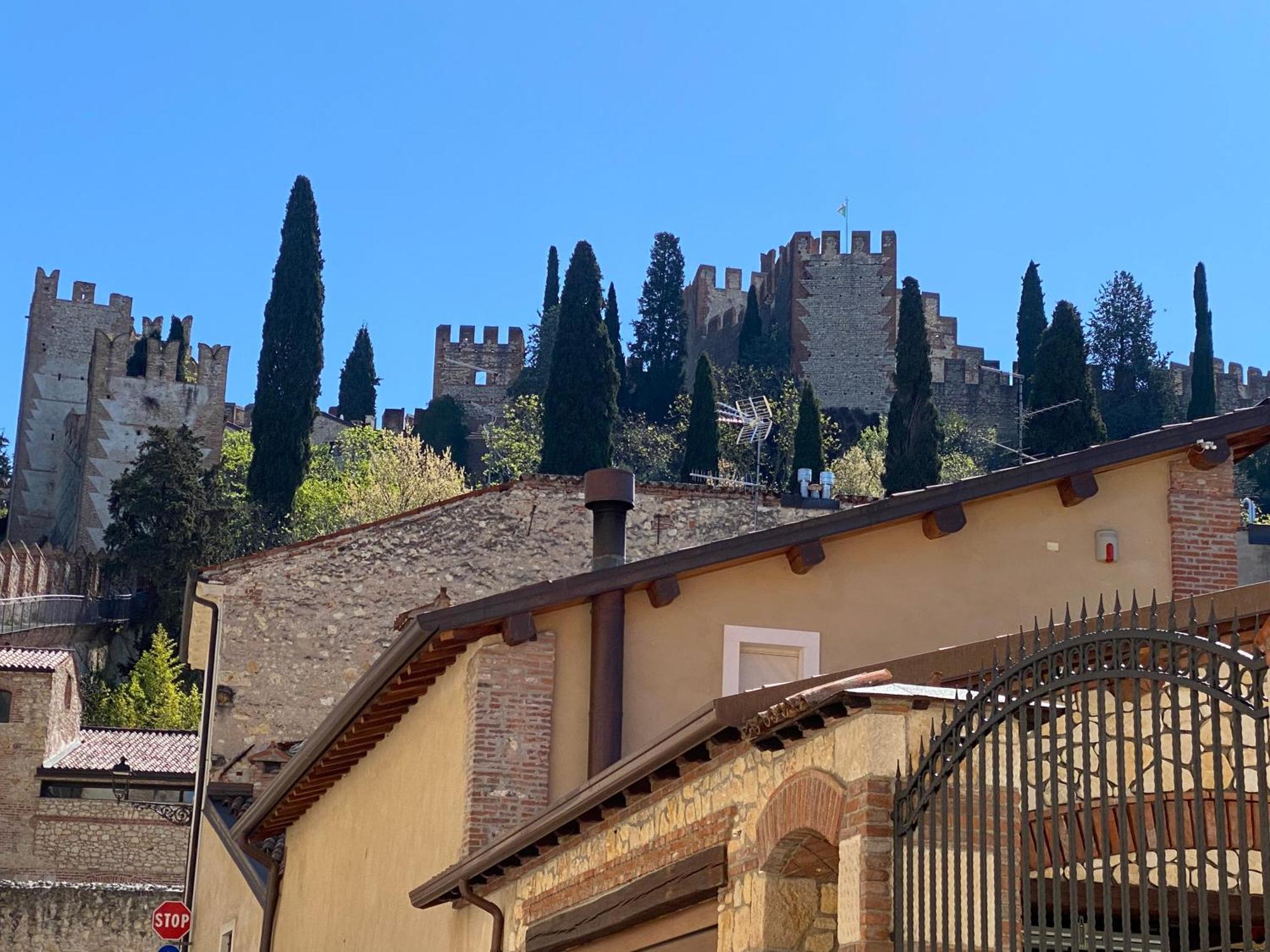 Star Soave Rooms - Locazione Turistica מראה חיצוני תמונה
